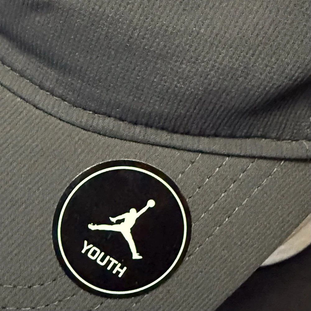 NIKE: JORDAN- Kids Jordan Essentials Jumpman Logo Cap - Big Kid
